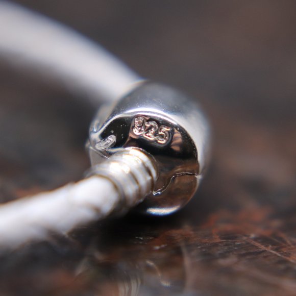 White Leather Bracelet with Sterling Silver Barrel Clasp - BRAND NEW - Picture 5 of 5